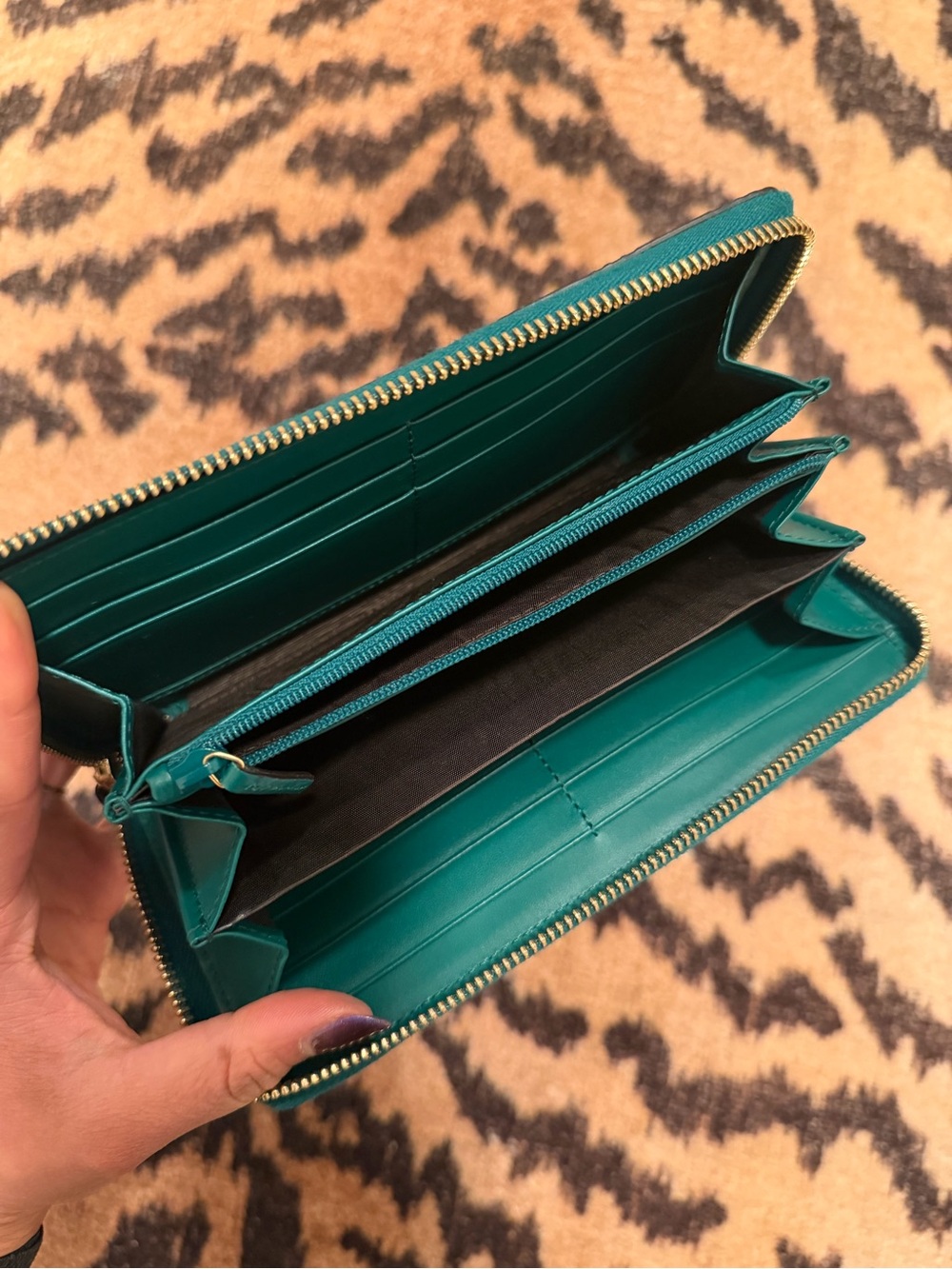 Gucci Guccissima Teal Green Leather Zip Around Wallet PRISTINE with COA! - Picture 7 of 7